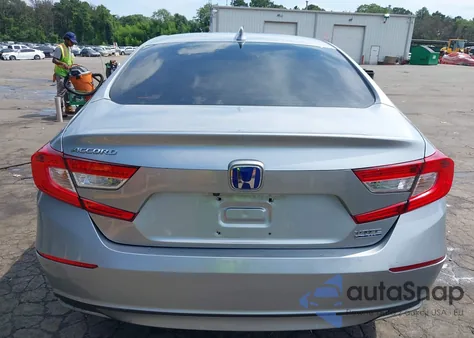 2018 Honda Accord Ex-L z USA, uszkodzony, nr VIN 1HGCV1F57JA212365